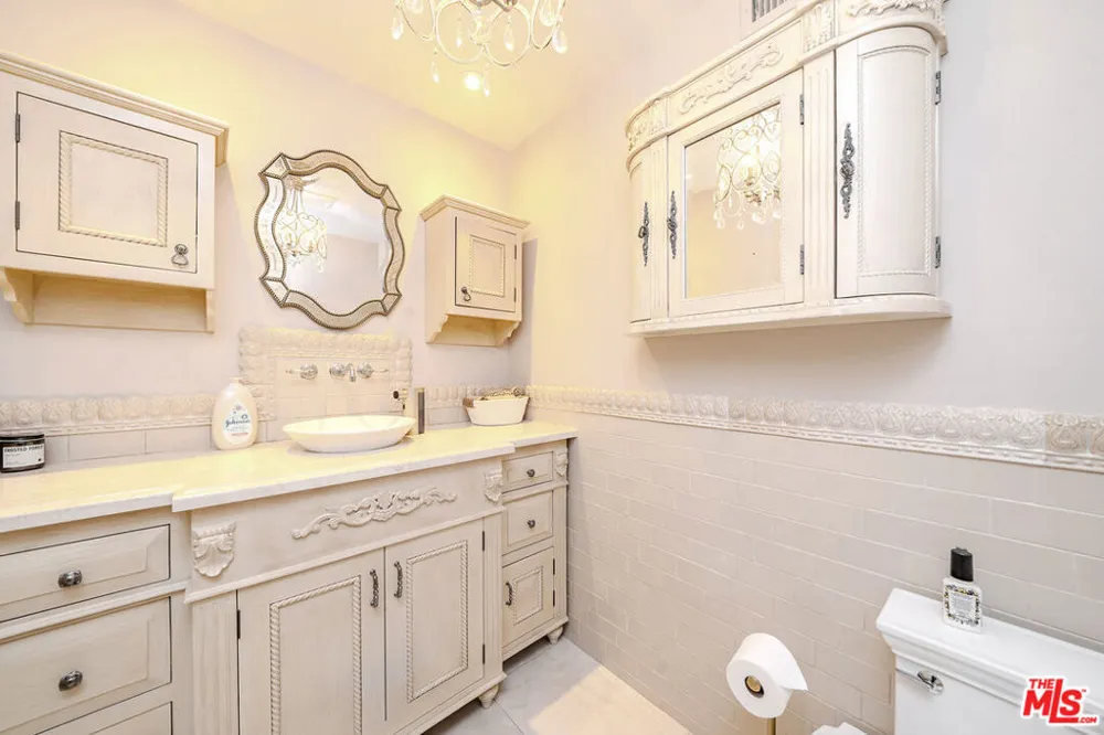 27 Horseshoe Lane Palos Verdes Peninsula, CA 90274