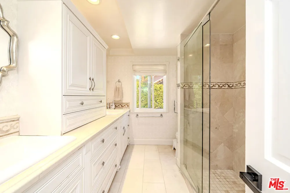 27 Horseshoe Lane Palos Verdes Peninsula, CA 90274