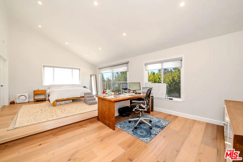 27 Horseshoe Lane Palos Verdes Peninsula, CA 90274