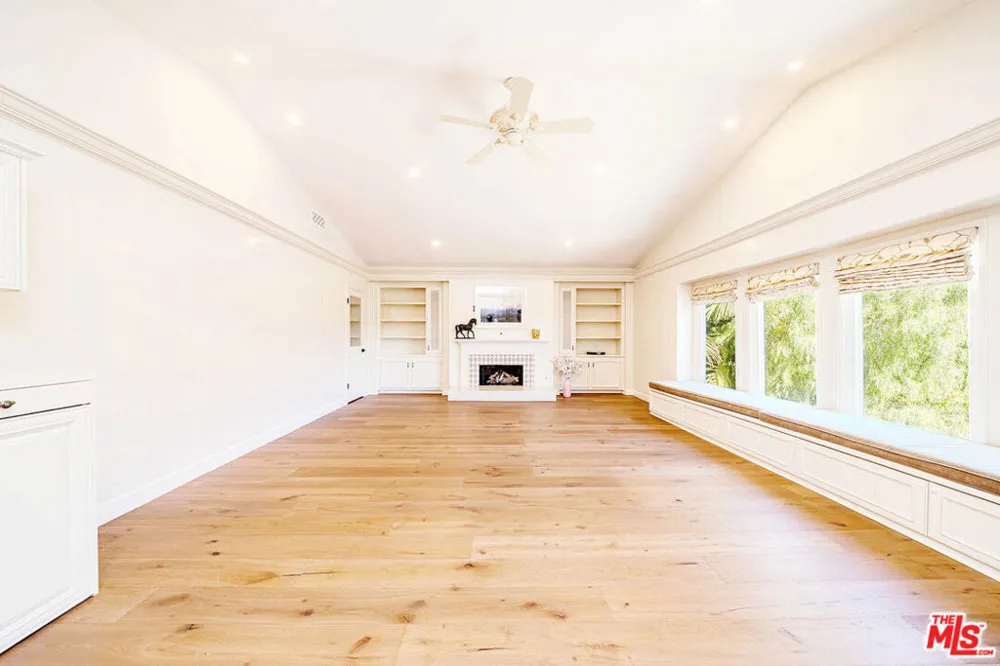 27 Horseshoe Lane Palos Verdes Peninsula, CA 90274