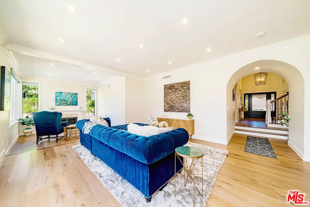 27 Horseshoe Lane Palos Verdes Peninsula, CA 90274
