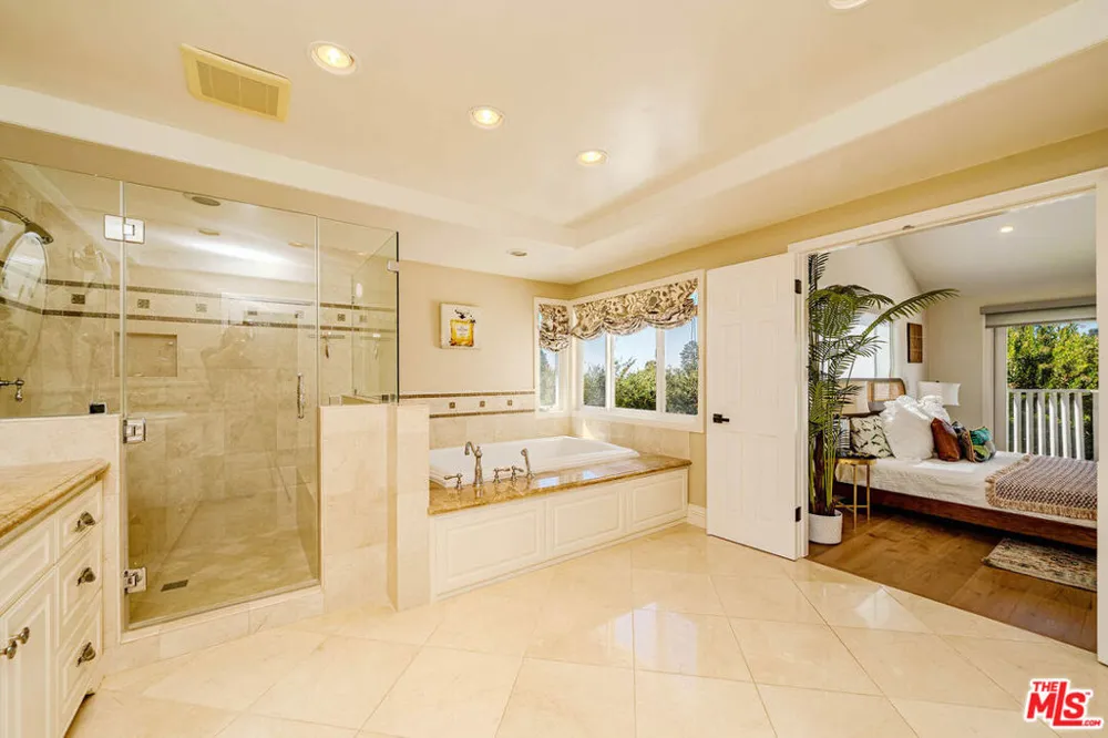 27 Horseshoe Lane Palos Verdes Peninsula, CA 90274