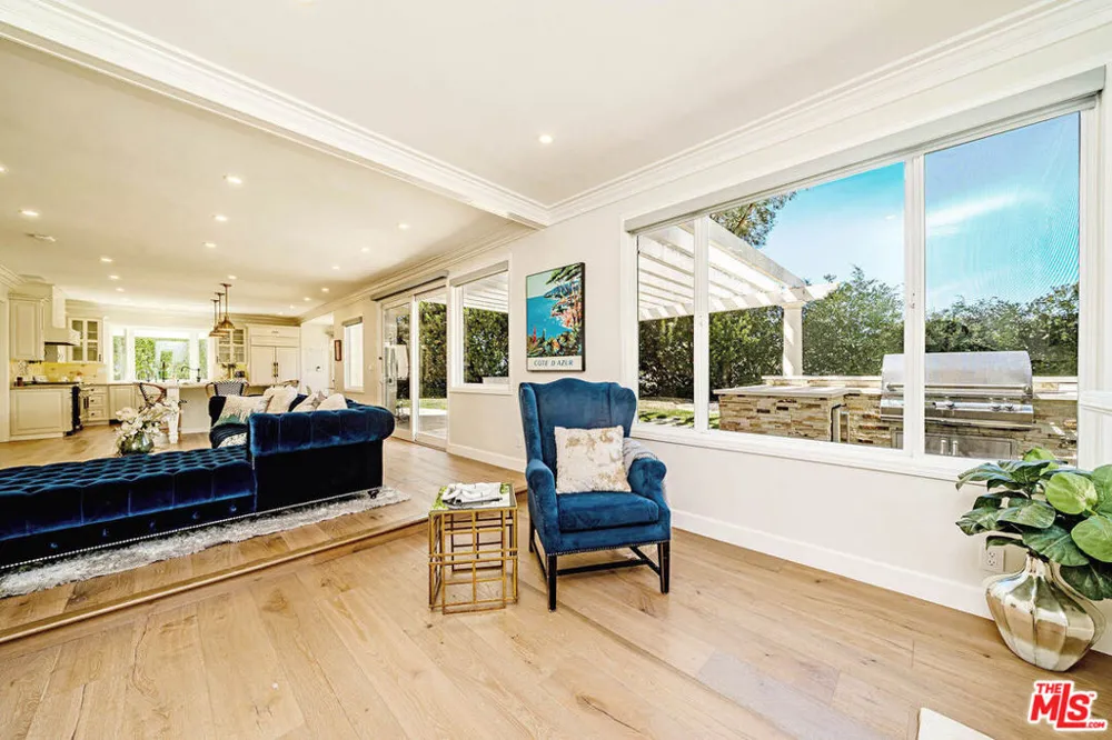 27 Horseshoe Lane Palos Verdes Peninsula, CA 90274