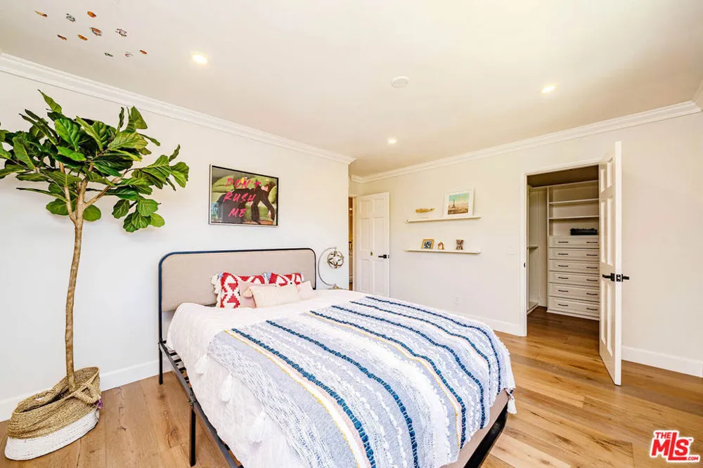 27 Horseshoe Lane Palos Verdes Peninsula, CA 90274