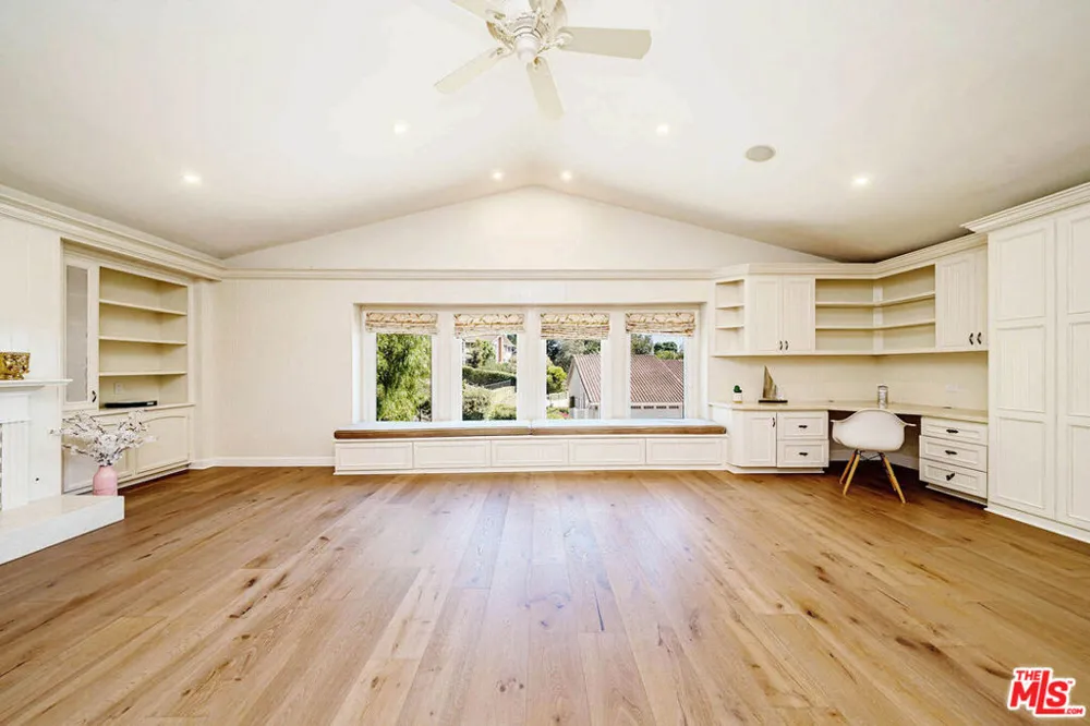 27 Horseshoe Lane Palos Verdes Peninsula, CA 90274