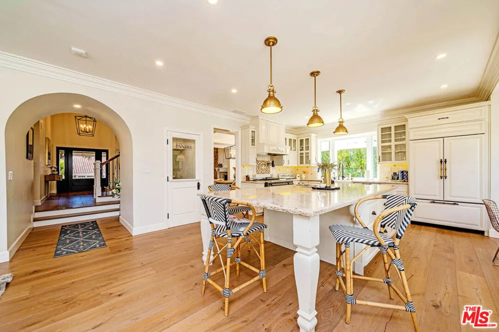 27 Horseshoe Lane Palos Verdes Peninsula, CA 90274