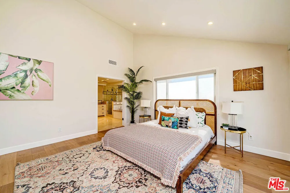 27 Horseshoe Lane Palos Verdes Peninsula, CA 90274