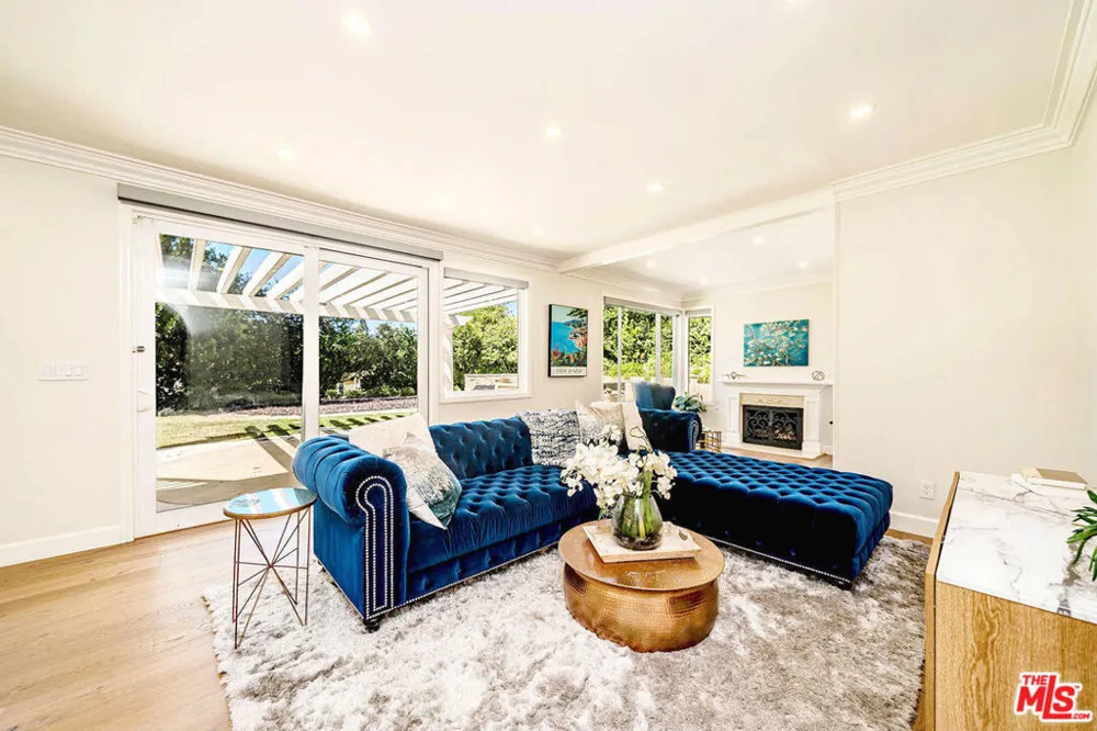 27 Horseshoe Lane Palos Verdes Peninsula, CA 90274