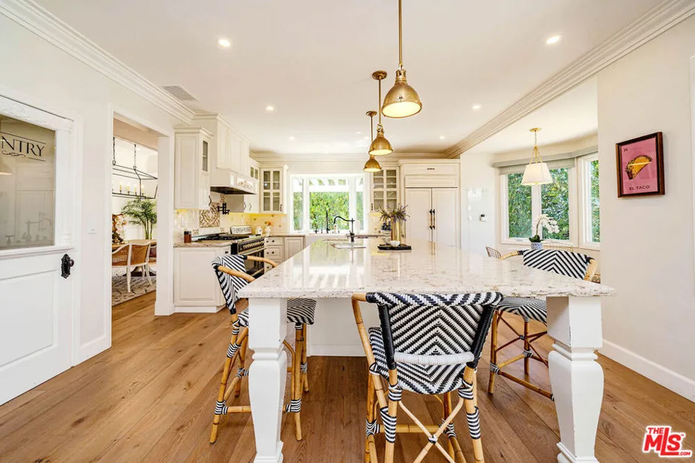 27 Horseshoe Lane Palos Verdes Peninsula, CA 90274