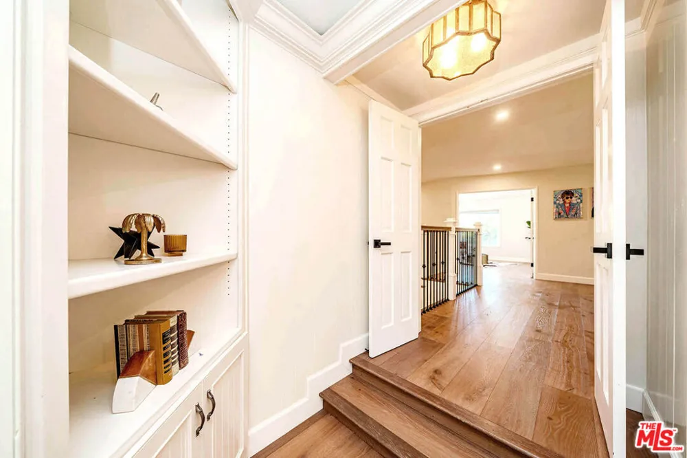 27 Horseshoe Lane Palos Verdes Peninsula, CA 90274