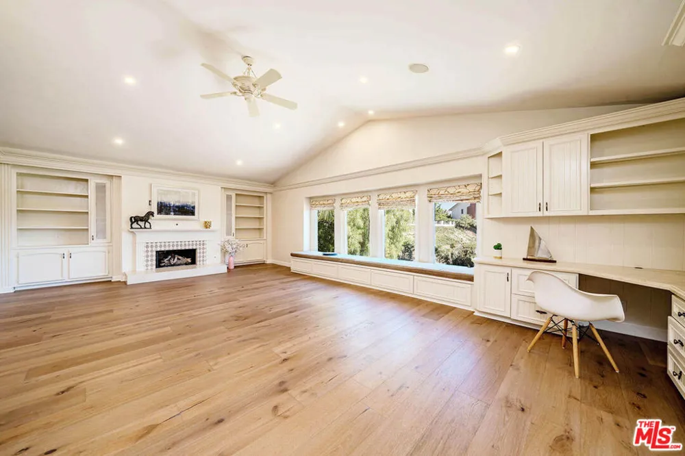 27 Horseshoe Lane Palos Verdes Peninsula, CA 90274