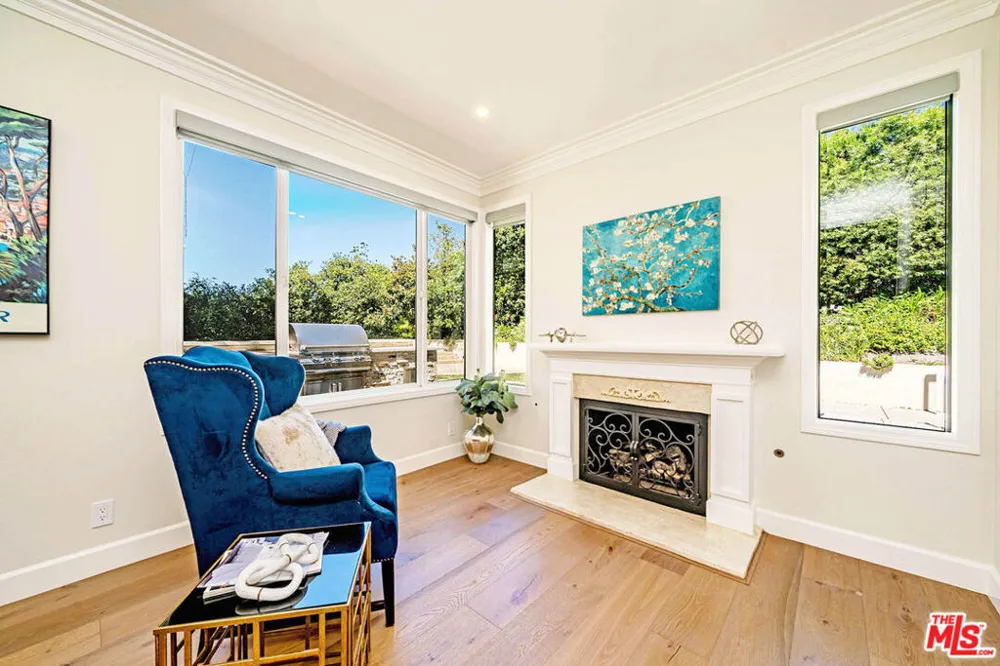 27 Horseshoe Lane Palos Verdes Peninsula, CA 90274