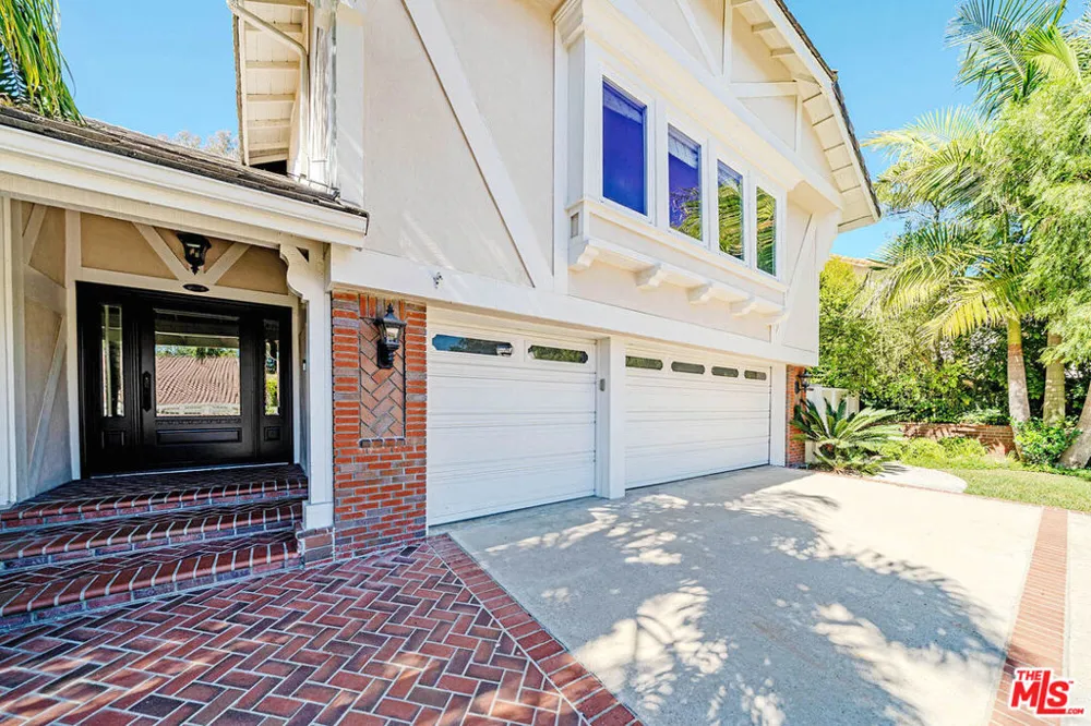 27 Horseshoe Lane Palos Verdes Peninsula, CA 90274