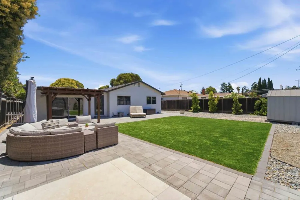 871 Clyde Avenue Santa Clara, CA 95054