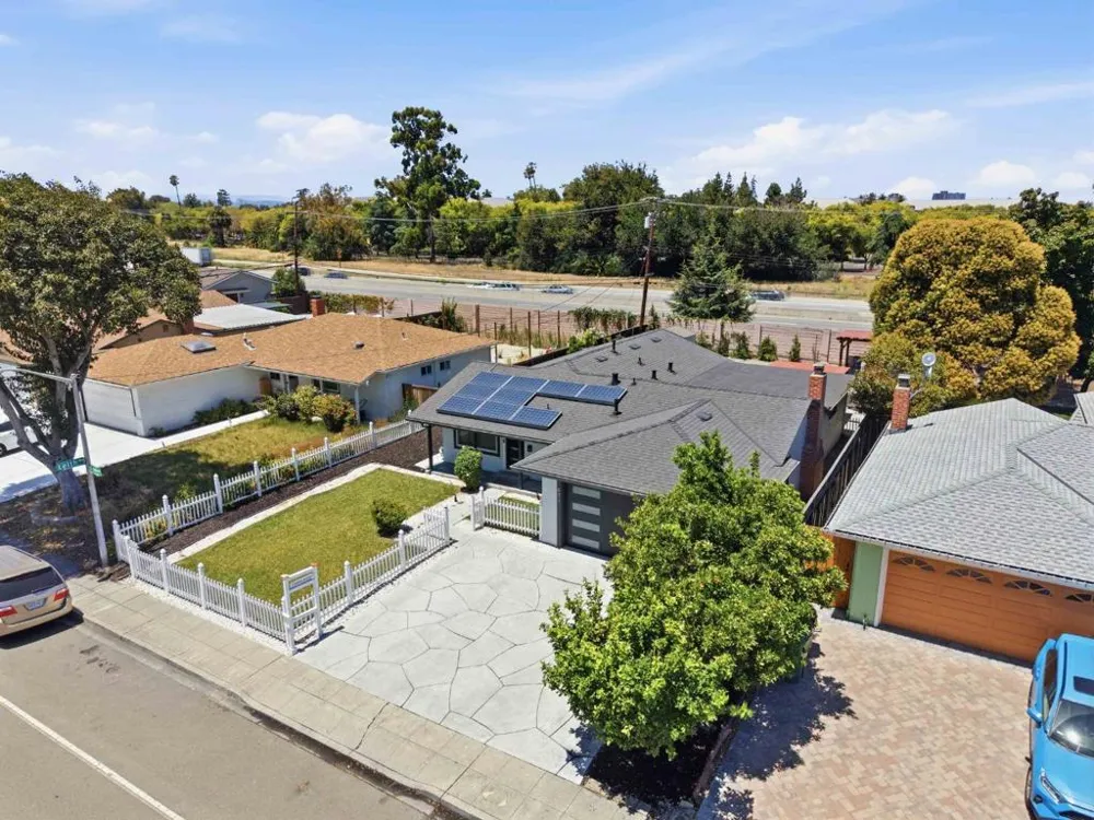 871 Clyde Avenue Santa Clara, CA 95054