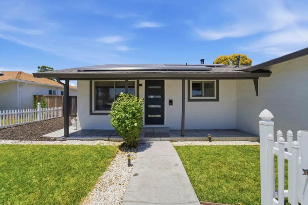 871 Clyde Avenue Santa Clara, CA 95054
