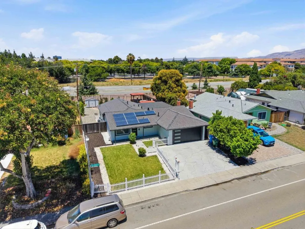 871 Clyde Avenue Santa Clara, CA 95054