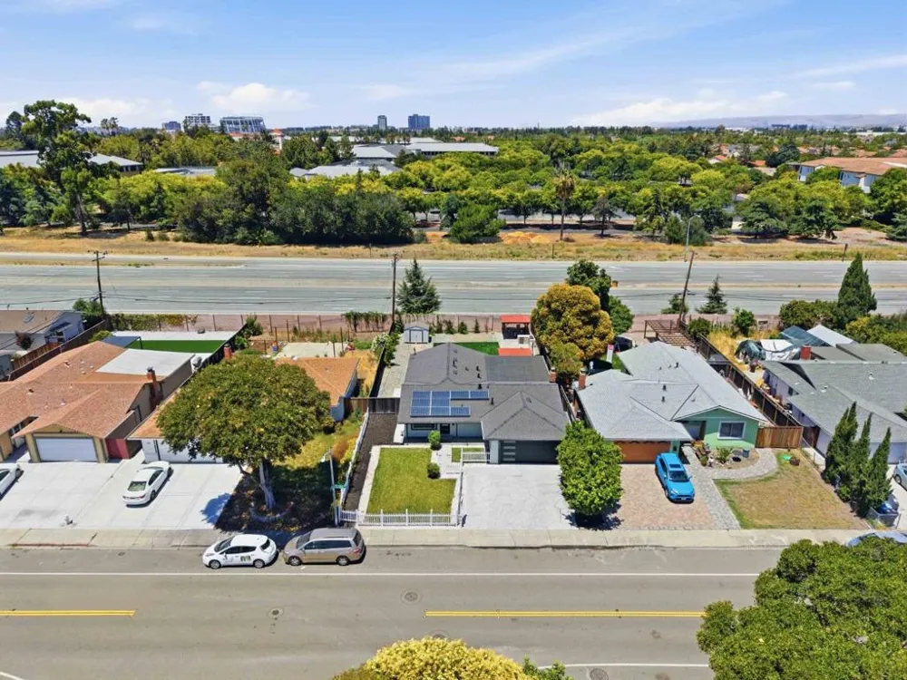 871 Clyde Avenue Santa Clara, CA 95054