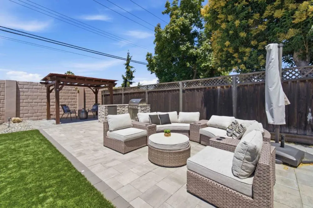 871 Clyde Avenue Santa Clara, CA 95054