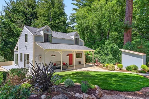 4399 Glenwood Drive