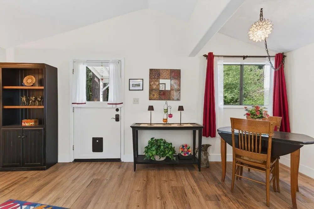 4399 Glenwood Drive Scotts Valley, CA 95066