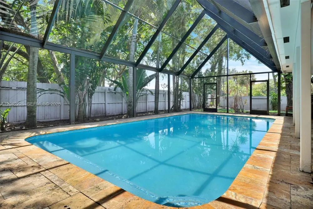 5801 SW 37th Ter Dania Beach, FL 33312