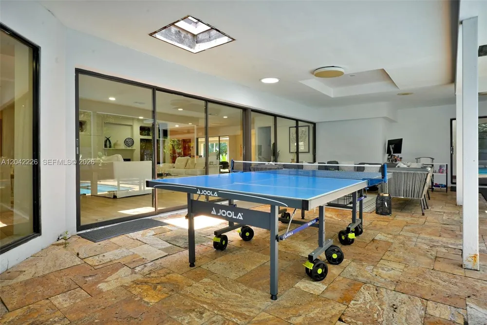 5801 SW 37th Ter Dania Beach, FL 33312