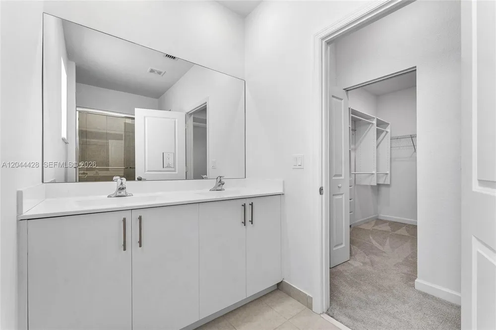 4669 NW 118th Ave Coral Springs, FL 33076