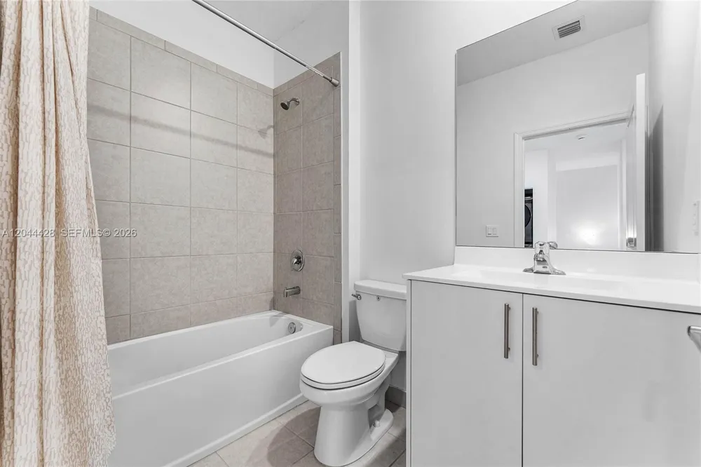 4669 NW 118th Ave Coral Springs, FL 33076