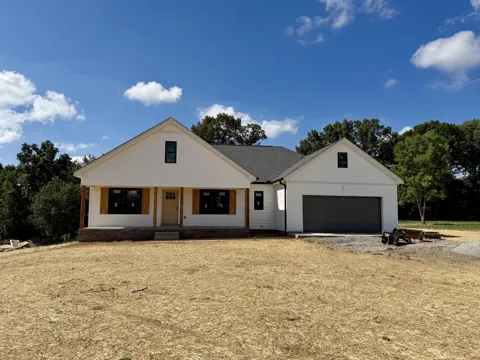 1285 Vickie Ln