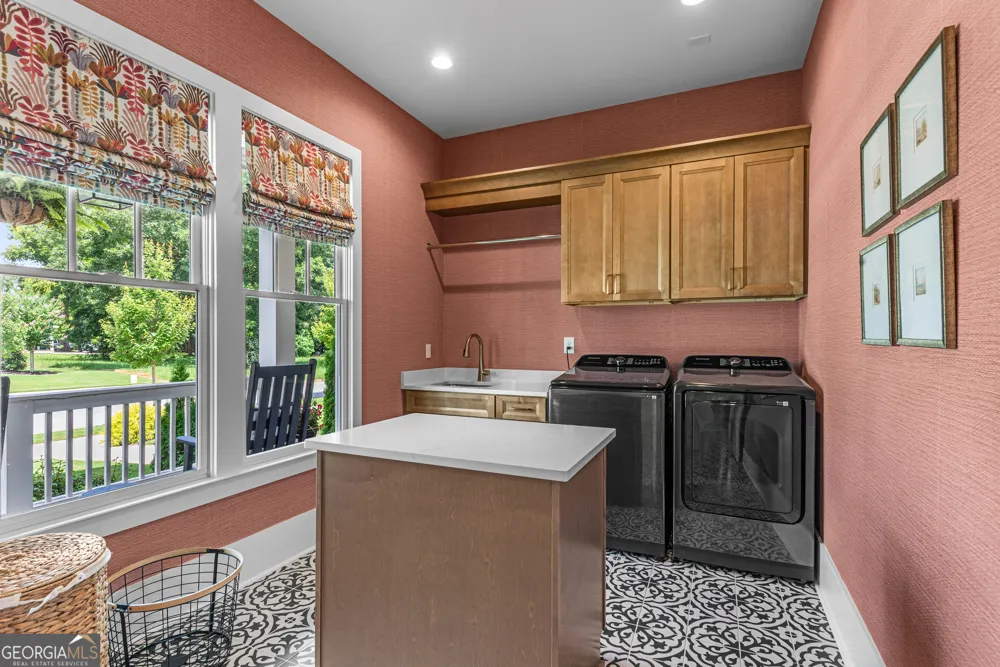661 Foster Park LN Madison, GA 30650