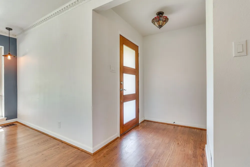 1839 Shelmire Drive Dallas, TX 75224