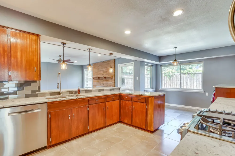 1839 Shelmire Drive Dallas, TX 75224