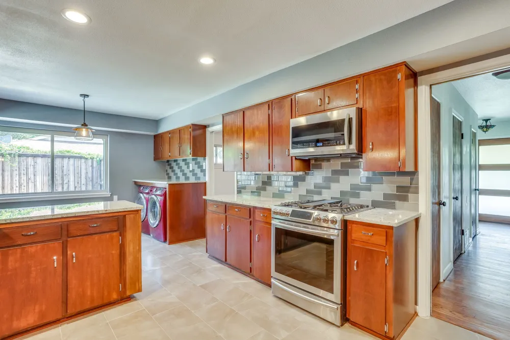 1839 Shelmire Drive Dallas, TX 75224