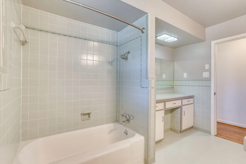 1839 Shelmire Drive Dallas, TX 75224