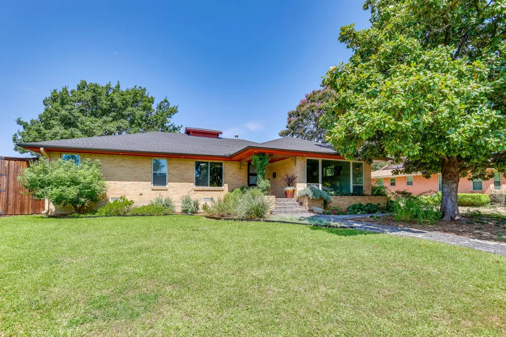1839 Shelmire Drive Dallas, TX 75224