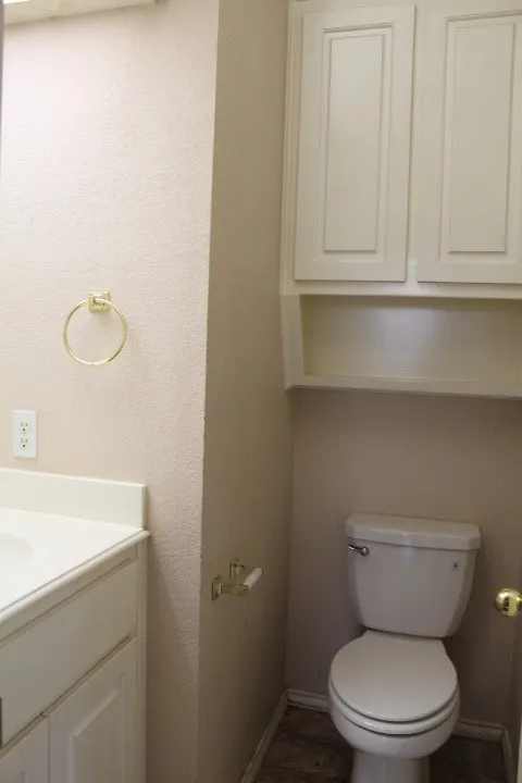 1230 Woodland Park Drive Hurst, TX 76053