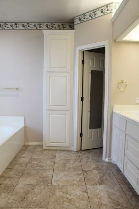 1230 Woodland Park Drive Hurst, TX 76053