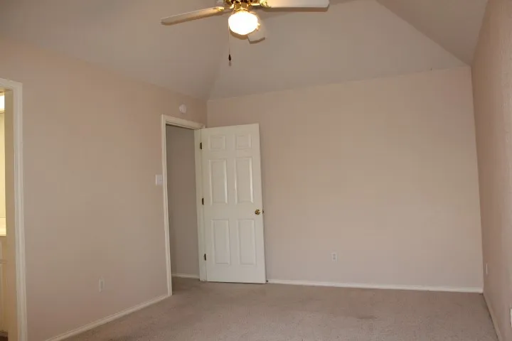 1230 Woodland Park Drive Hurst, TX 76053