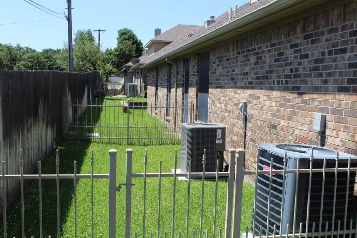 1230 Woodland Park Drive Hurst, TX 76053