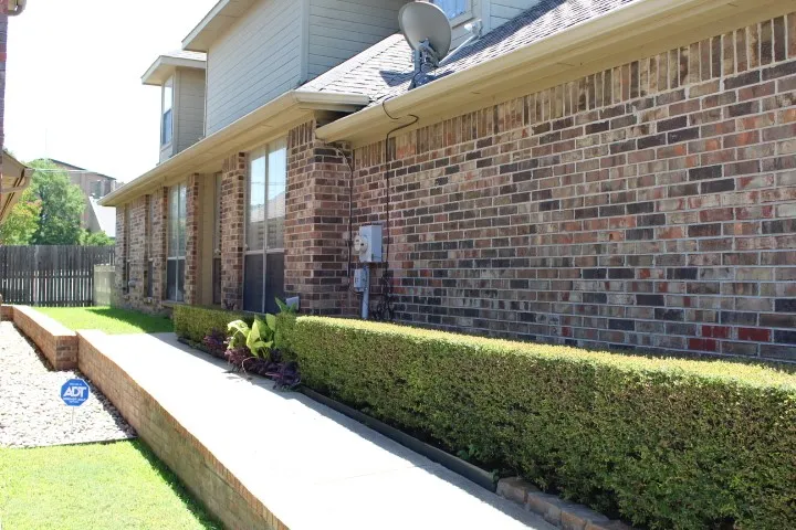 1230 Woodland Park Drive Hurst, TX 76053