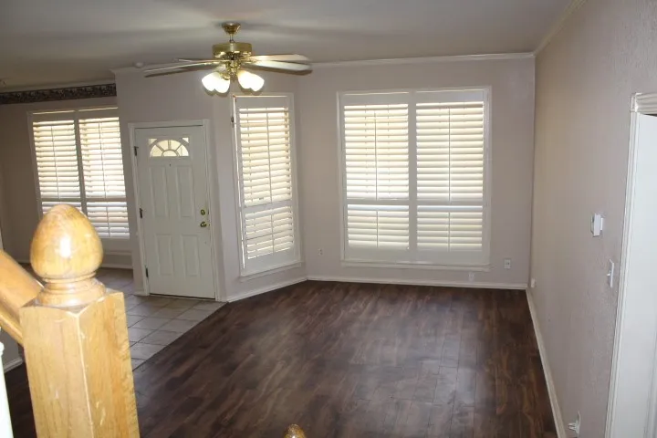 1230 Woodland Park Drive Hurst, TX 76053