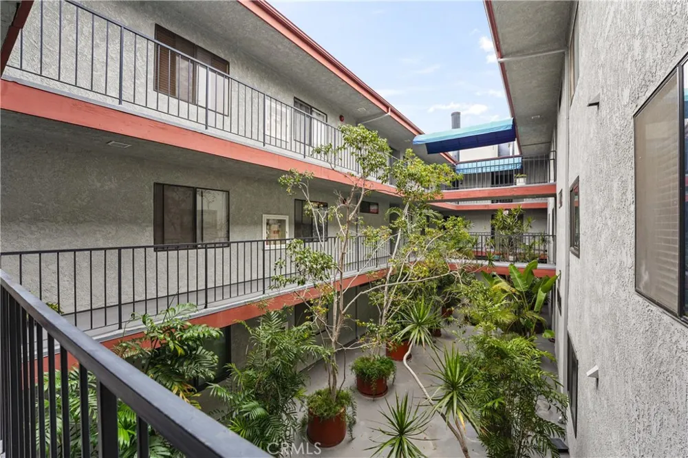 3600 E 4th #203 Long Beach, CA 90814