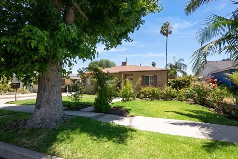 4722 Ventura Canyon