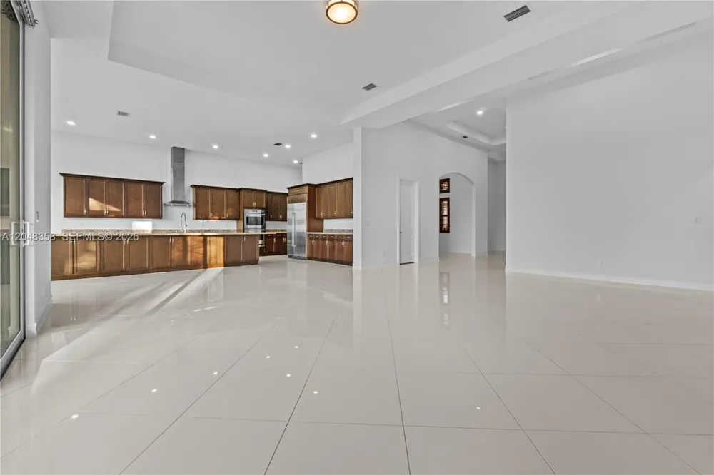 5301 S Sterling Ranch Cir Davie, FL 33314