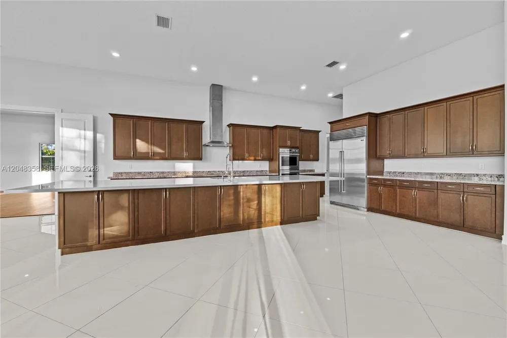 5301 S Sterling Ranch Cir Davie, FL 33314