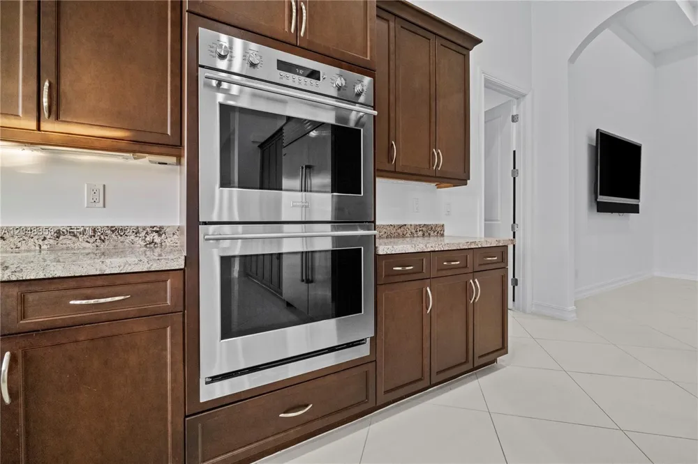 5301 S Sterling Ranch Cir Davie, FL 33314