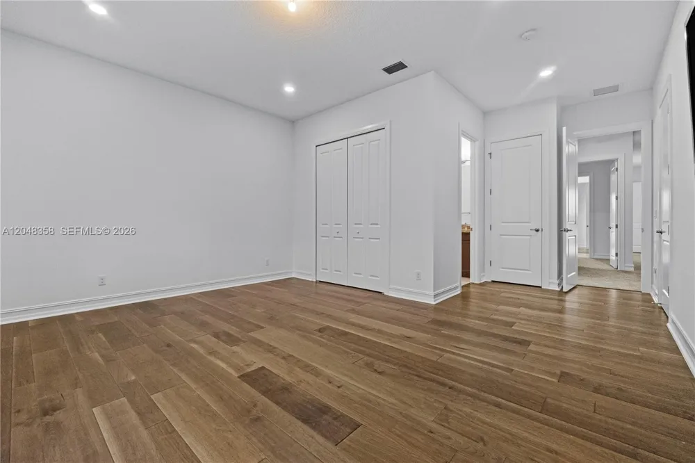 5301 S Sterling Ranch Cir Davie, FL 33314