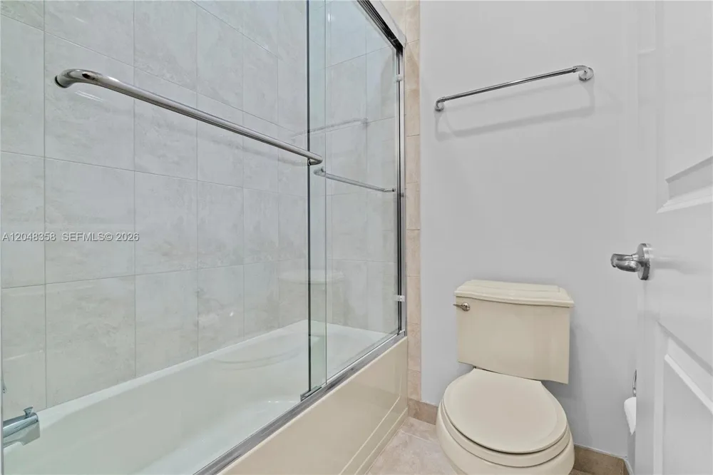 5301 S Sterling Ranch Cir Davie, FL 33314