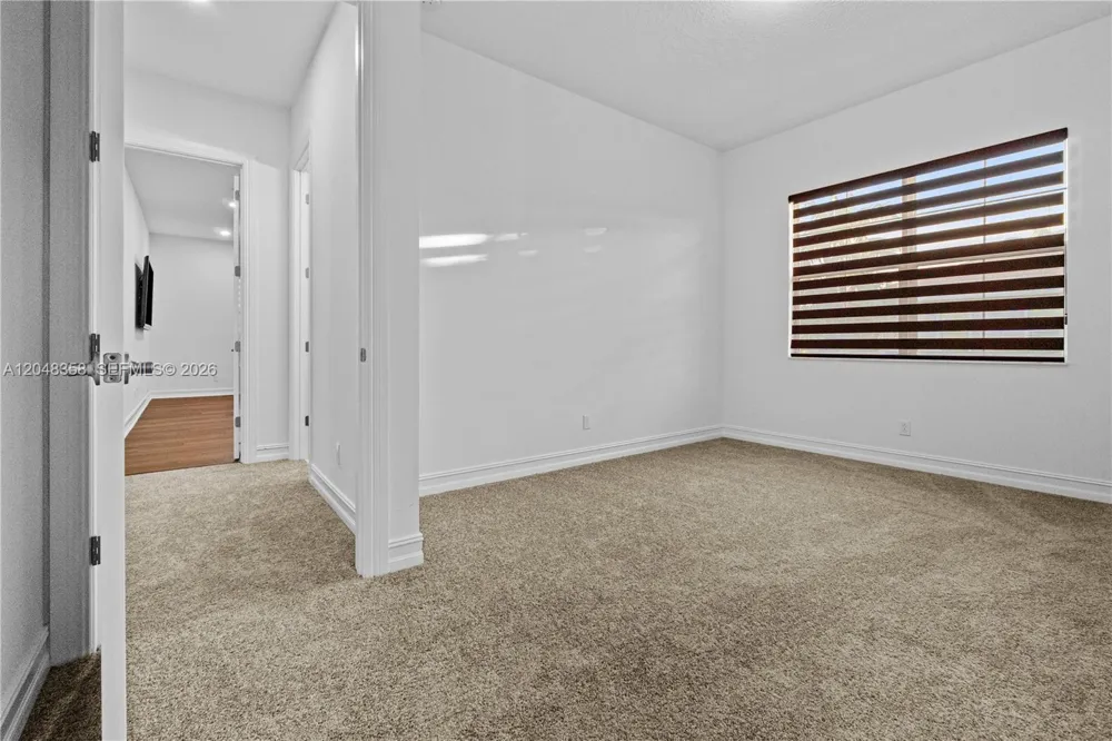 5301 S Sterling Ranch Cir Davie, FL 33314